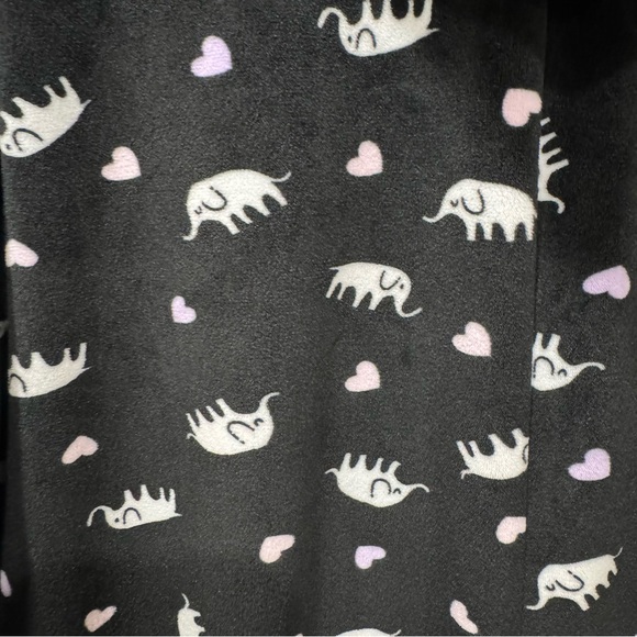 Black and White Patterned adult women’s zip-up Onesie - Picture 6 of 7